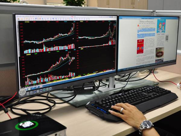 新手炒股一年能赚多少钱,炒股一般投入多少钱才能赚钱