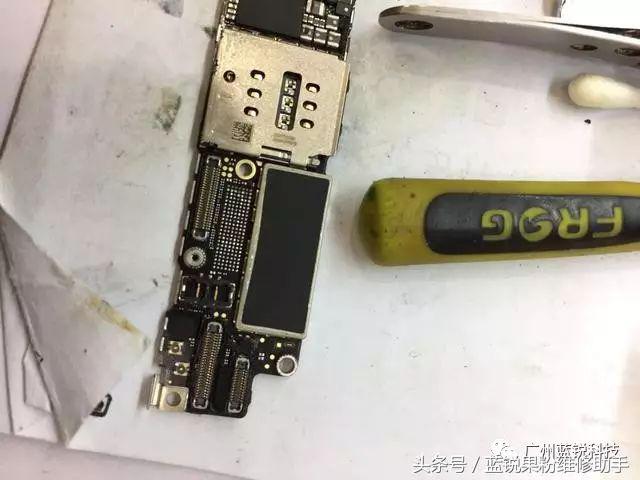 iphone7plus摔后无声音,iphone7plus摔了摄像头坏了