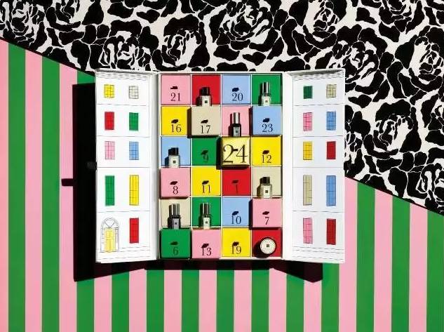 2018年圣诞限量彩妆推荐,新年美妆套装推荐