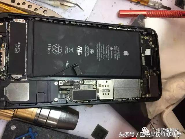 iphone7plus摔后无声音,iphone7plus摔了摄像头坏了