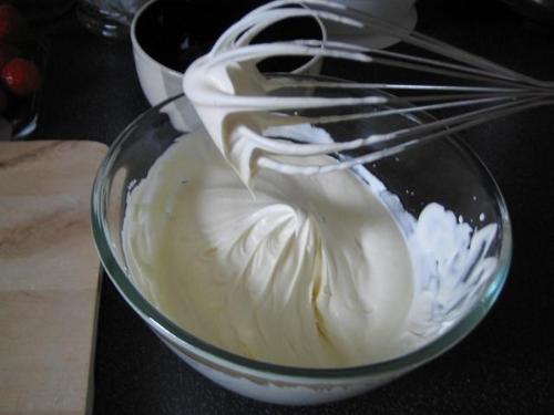 打发蛋白干性,蛋白如何打发干性发泡