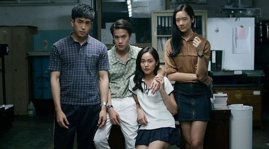 继《摔跤吧，爸爸》之后又一年度话题之作“作弊吧，朋友”