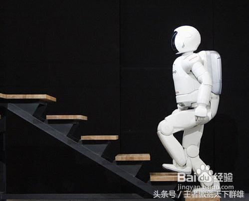 脖子崴了一下应该冰敷还是热敷,脚脖子崴了用啥药好止疼