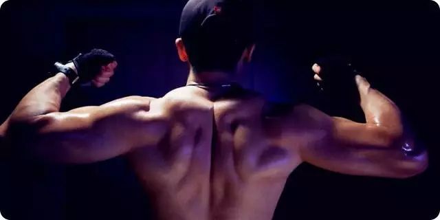 骨架小又瘦的男人,很瘦骨架小的男生该怎么健身