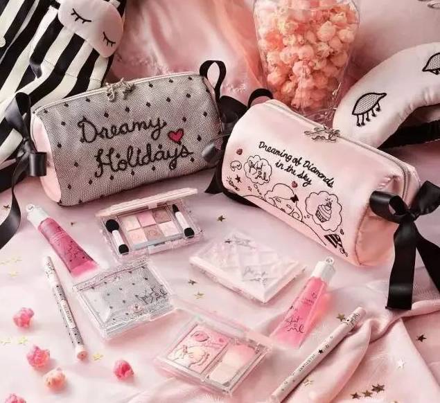 2018年圣诞限量彩妆推荐,新年美妆套装推荐