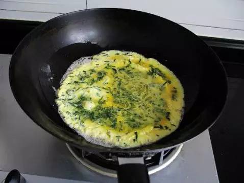 艾叶是女人的养生草艾叶的那些功效，应该早点知道