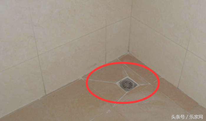 阳台地漏转弯处堵了疏通窍门图片,半封闭的地漏堵了怎么快速疏通