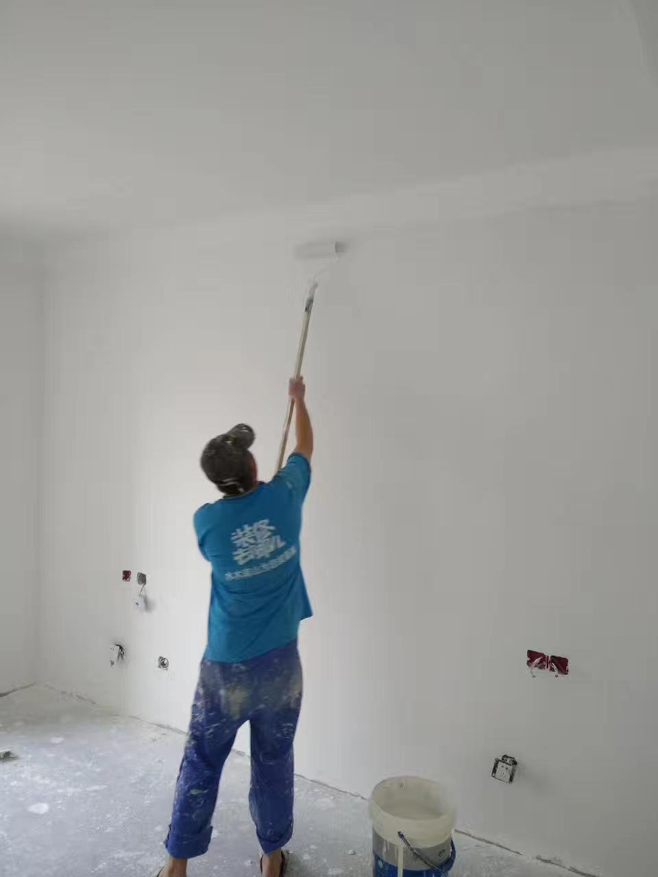 145平意式极简装修暖色,15万装修120平轻奢风