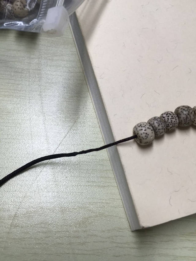 手串的绳子断了可以去哪里换,手串绳子断了预示什么