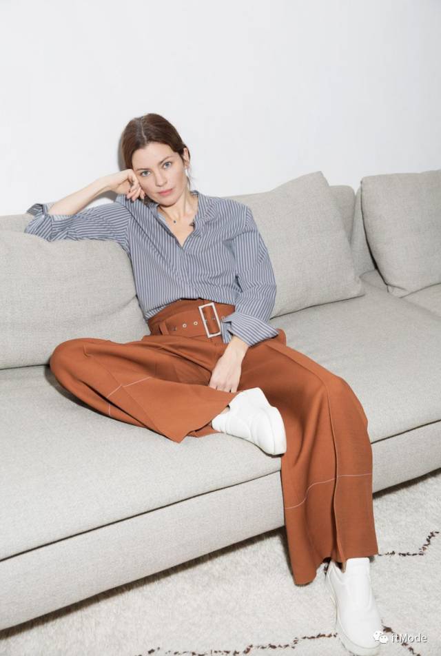 阔腿裤平底鞋,平底鞋阔腿裤搭配图片