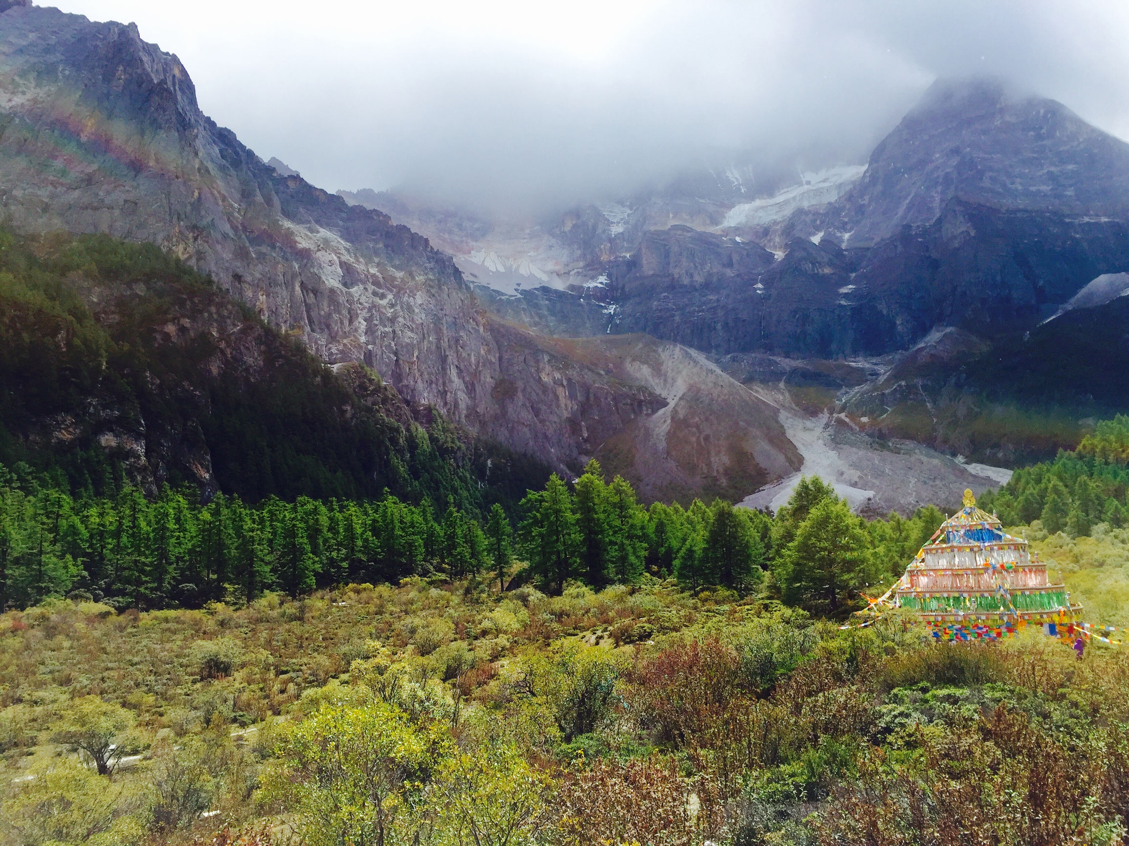 成都自驾稻城亚丁多少钱,成都自驾稻城亚丁租车多少钱