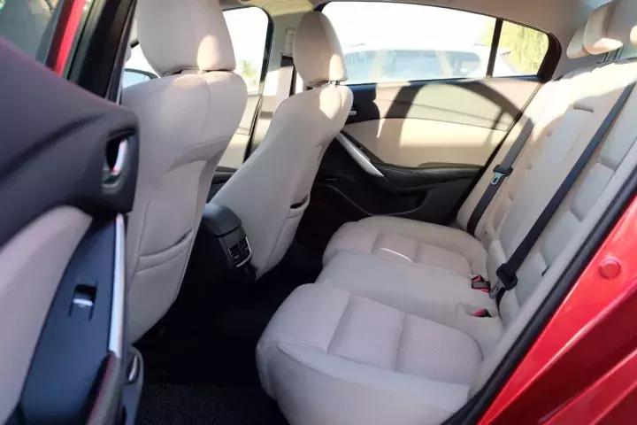 阿特兹高配版和乞丐版,阿特兹乞丐版试驾