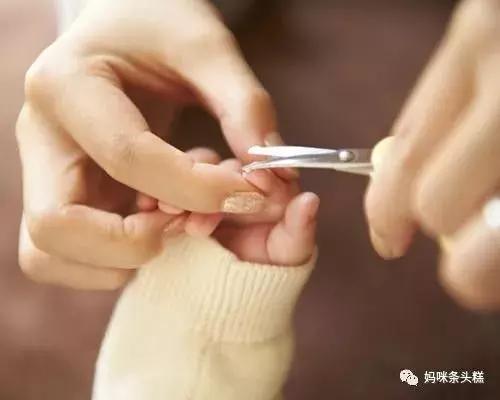 小孩经常撕扯手指倒刺的后果,婴儿手上有倒刺是缺乏微量元素吗