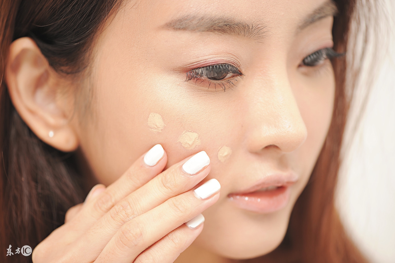 男士毛孔粗暗沉,皮肤粗糙暗沉毛孔粗图片