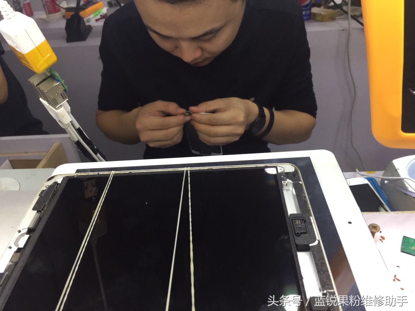 苹果平板ipadair4屏幕不灵,苹果平板ipadair3触摸失灵