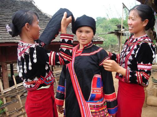 藏族传统婚俗,少数民族奇葩规矩