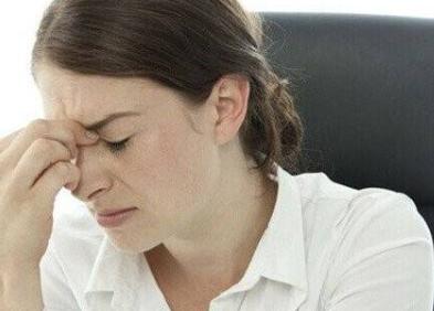 世界更年期关怀日：关注家人的更年期症状爱请别互相伤害