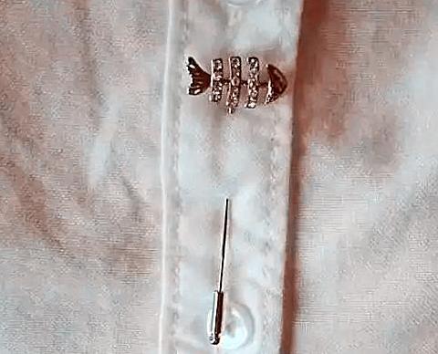 衬衫下摆穿的时候外翻怎么处理,穿衬衣胸前有缝隙怎么缝