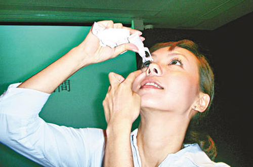 如何快速解决鼻塞打喷嚏的办法,如何快速解决鼻塞不通气