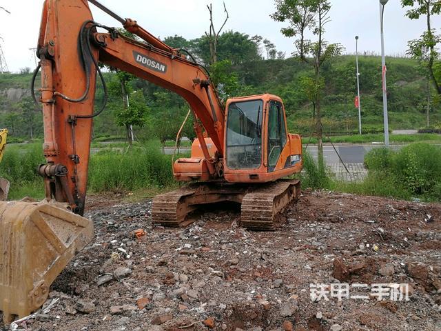 二手挖掘机排名前十名,2万左右的二手挖掘机什么牌子好