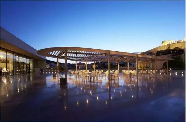 又拿身份又赚钱的事儿？