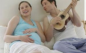 孕期胎教都有哪些方法,孕期胎教的正确方法和关注事项