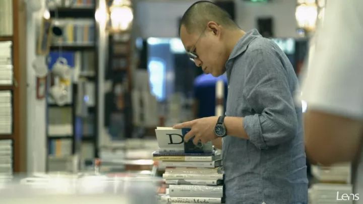 梁文道这是一个尊严稀缺的时代,不安之书梁文道