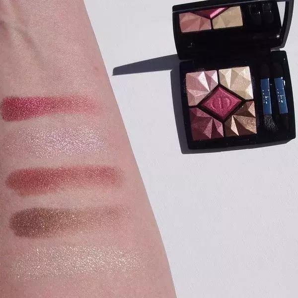 最值得尝试的美妆新品清单,这一年值得入手的美妆产品有哪些