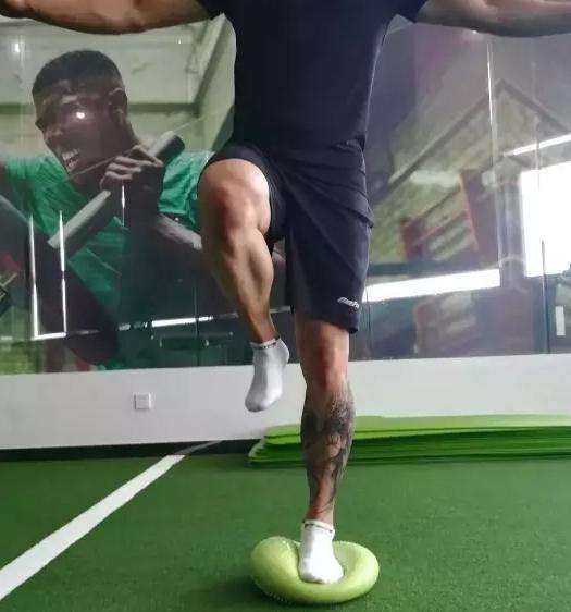 崴过脚以后你的脚还是疼怎么办,崴过的脚恢复好后总疼