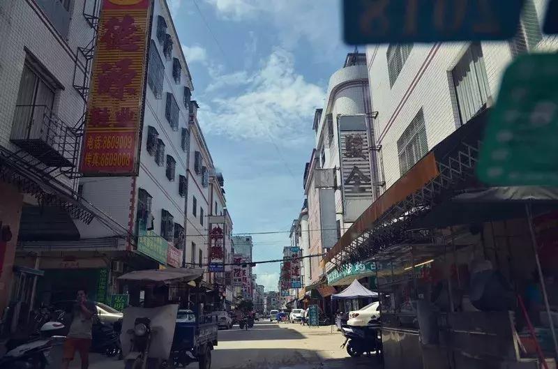 吉隆镇最繁华的时候有多少人,惠东吉隆在哪里