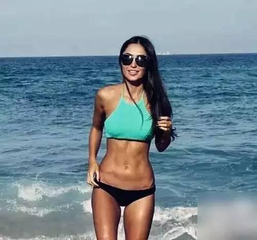 澳洲马甲线女神 (澳洲最美马甲线)