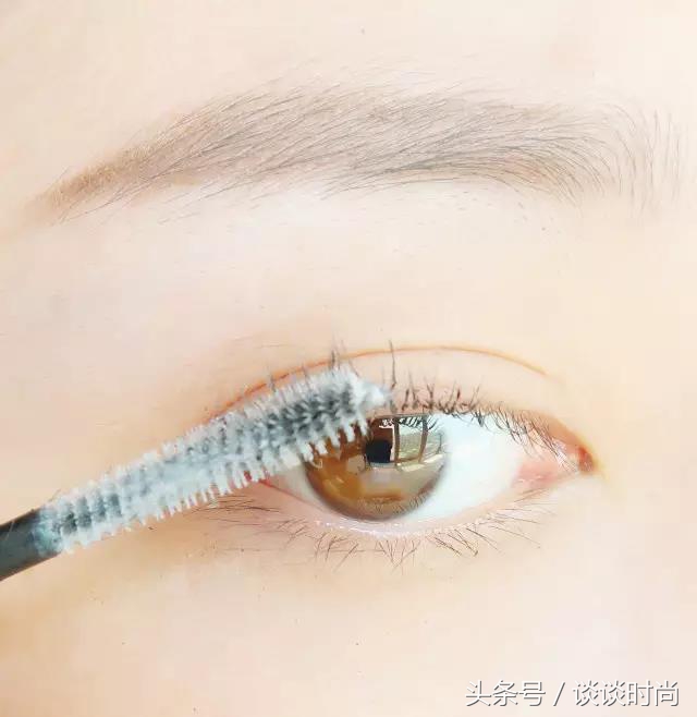 画睫毛：睫毛短而疏？只需1招就能变身完美睫毛精！