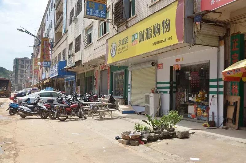 吉隆镇最繁华的时候有多少人,惠东吉隆在哪里