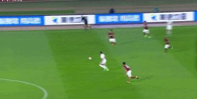 帕托权健三次过人,金童帕托在天津权健的表现