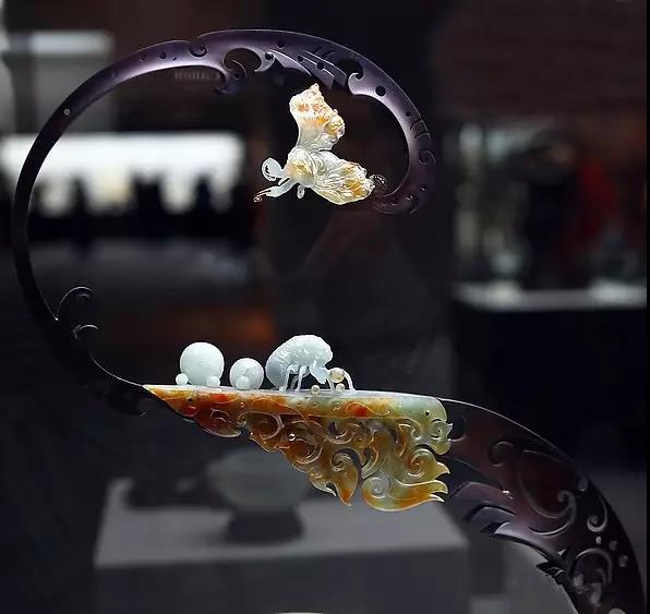 几百块钱的玉石也不全是假的，除了最后两种