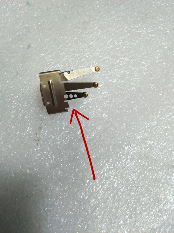 雪特龙世嘉诊断接头在哪里,雪铁龙世嘉大灯维修视频