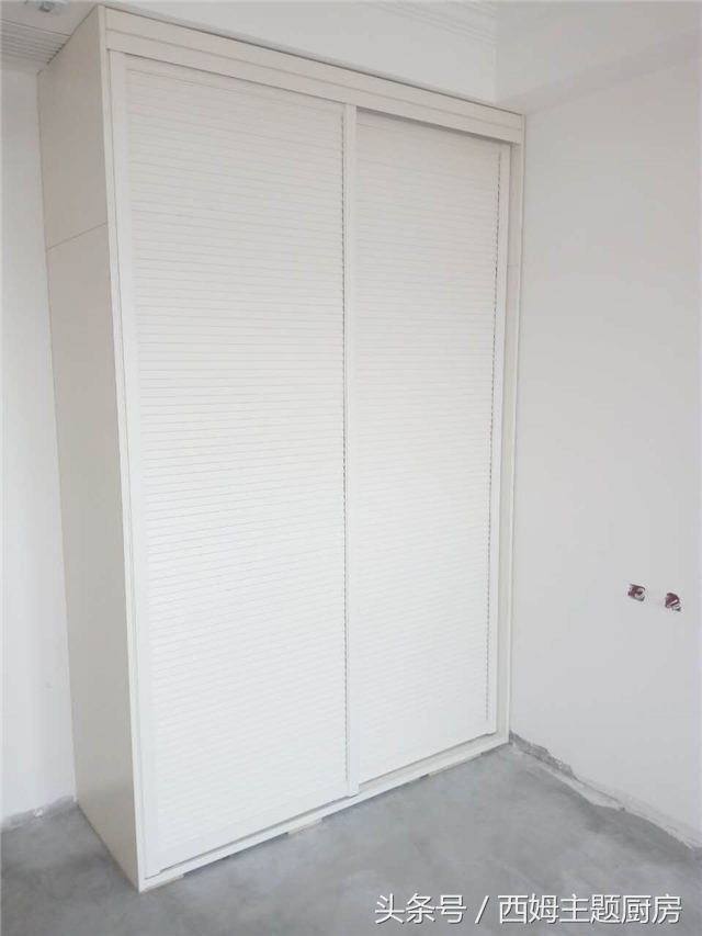 移门衣柜和手拉门衣柜哪个好,移门衣柜好还是开门衣柜好