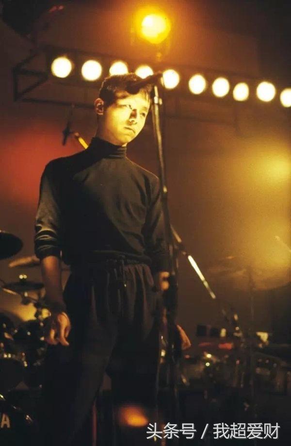 窦唯忘词,窦唯一身傲骨