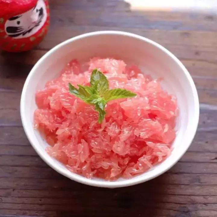 柚子的神奇功效你知道几个,一片柚子的功效