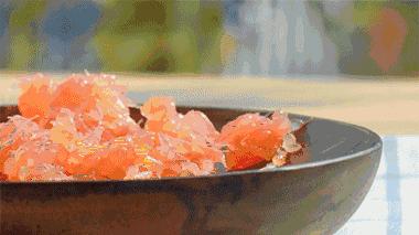 柚子的神奇功效你知道几个,一片柚子的功效