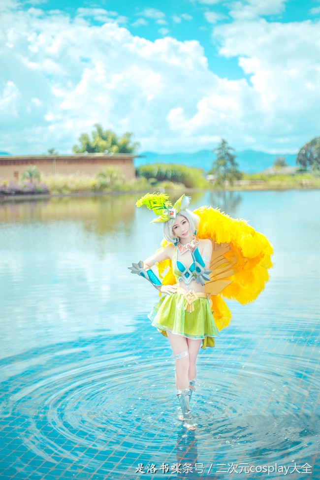 美女小姐姐cos妲己热情桑巴,王者荣耀夏日游戏节妲己cos