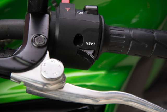 川崎z系列新款,川崎z900四缸重机