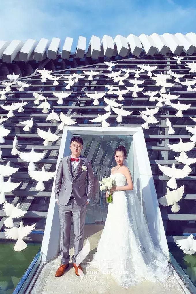 大拖尾婚纱适合矮个子女生吗,谁说矮就不能穿搭