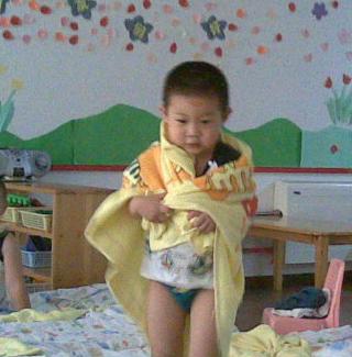 怎么让幼儿安静睡午觉,孩子幼儿园不睡觉怎么引导