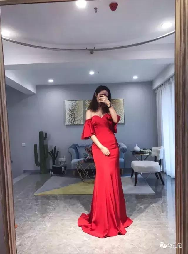 大拖尾婚纱适合矮个子女生吗,谁说矮就不能穿搭