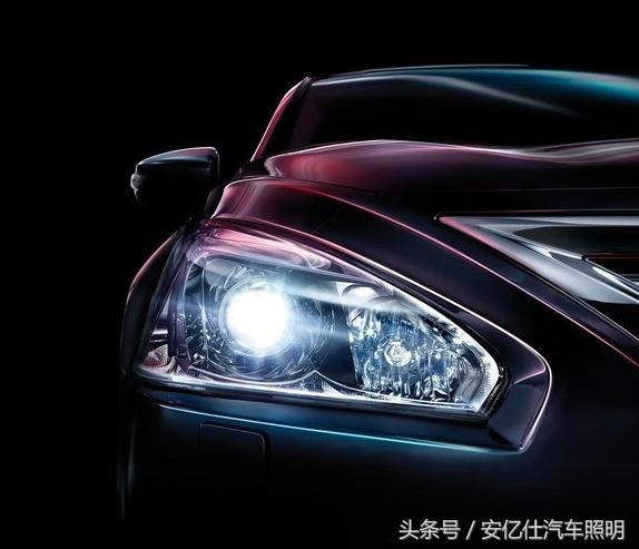 开车半路灯不亮了怎么办,车开半路突然就没电了