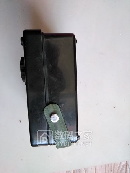 一块1964年2月上海震华电器厂制造500型万用表！