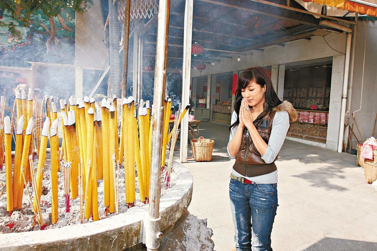 家中风水佛菩萨摆放,家中供奉佛的正确朝向