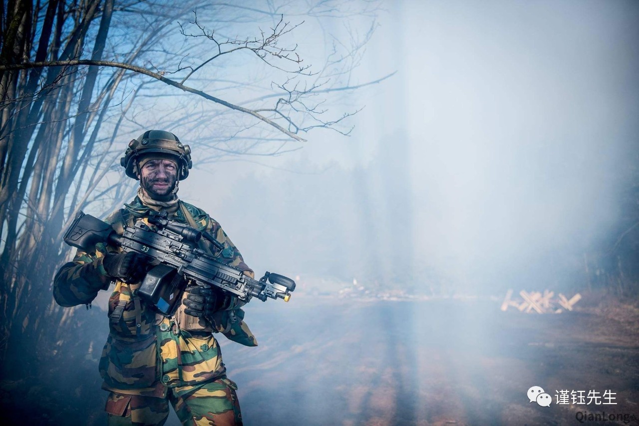 m249召回武器,m249大菠萝轻机枪吃鸡