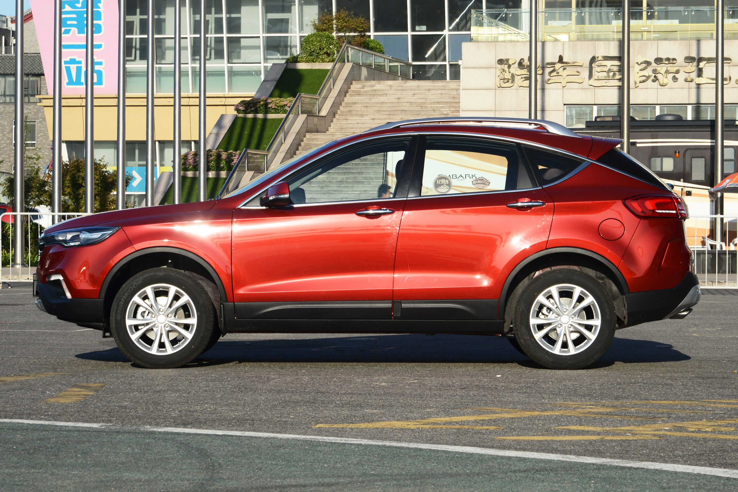 长安cs55与奔腾x80,奔腾x8评测